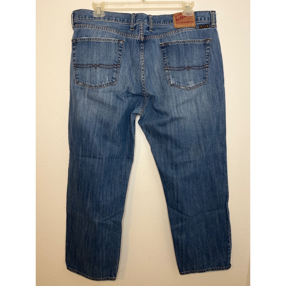 Lucky Brand Jeans Mens 40x30 Straight Leg Blue Denim Casual Pants - Picture 2 of 3